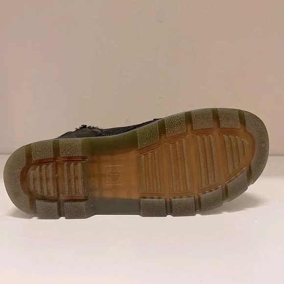 DR MARTENS JUNIOR COMBS EXTRA TOUGH POLY CASUAL BOOTS back to school - Picture 6 of 10